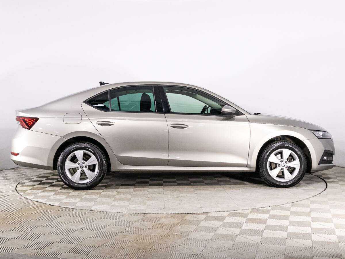 Купить Skoda Octavia с пробегом. Фото: #3