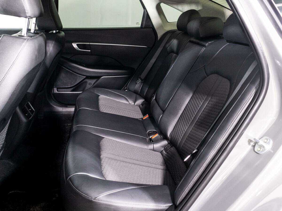 Купить Hyundai Sonata с пробегом. Фото: #9