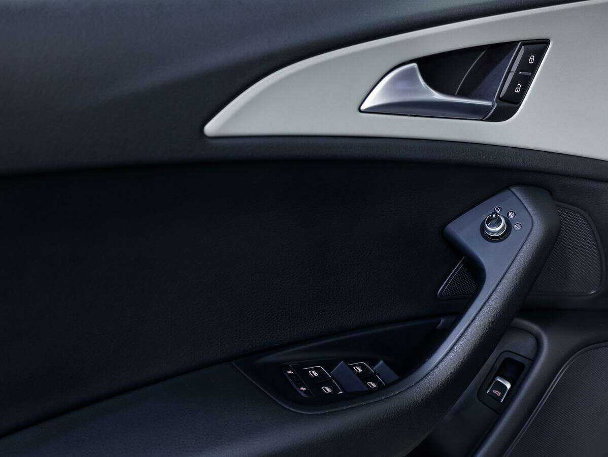 Купить Audi A6 с пробегом. Фото: #21