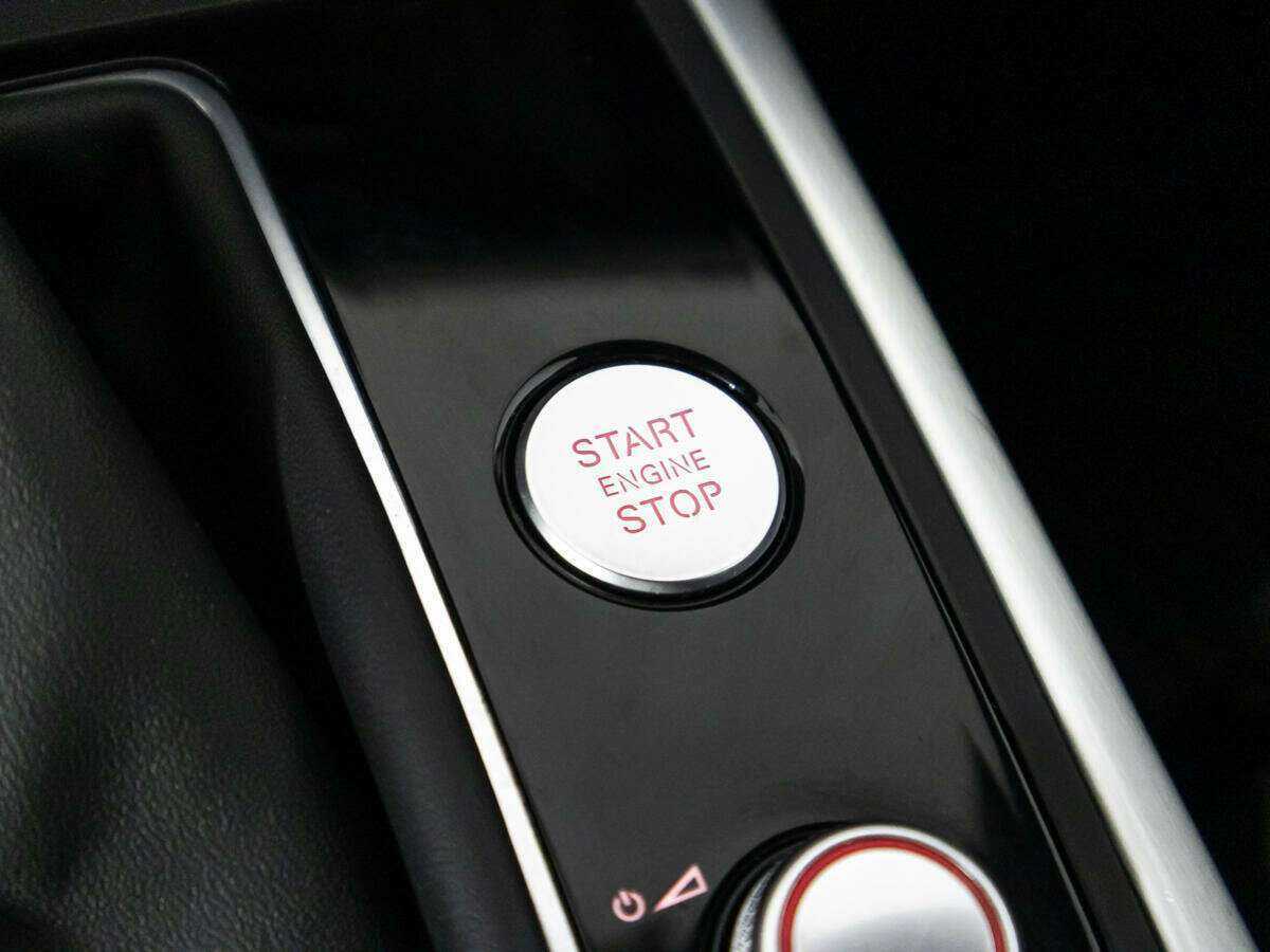 Купить Audi A6 с пробегом. Фото: #17