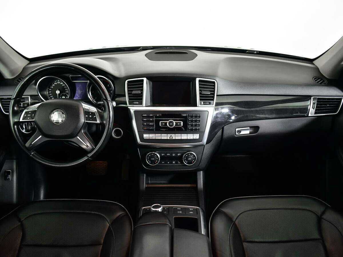 Купить Mercedes-Benz M-Класс с пробегом. Фото: #11