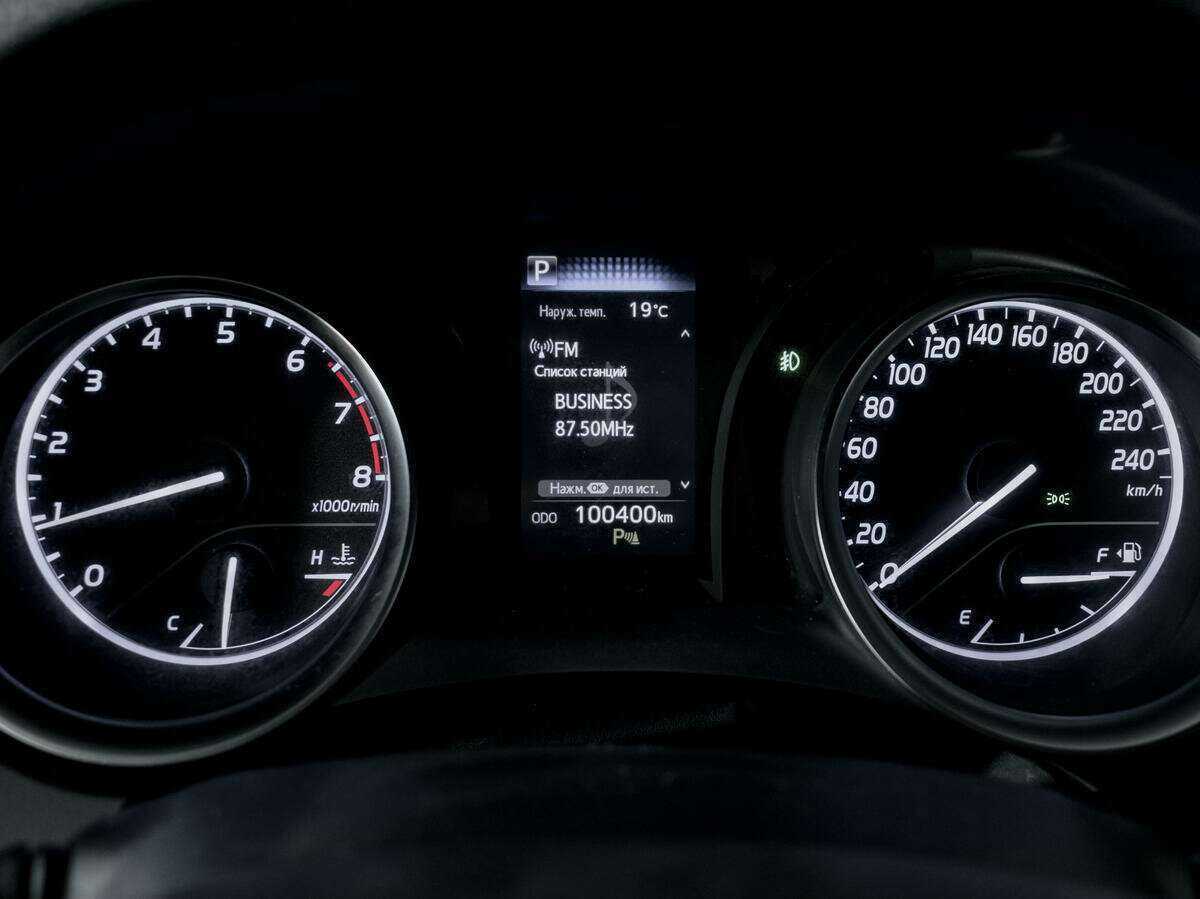 Купить Toyota Camry с пробегом. Фото: #10