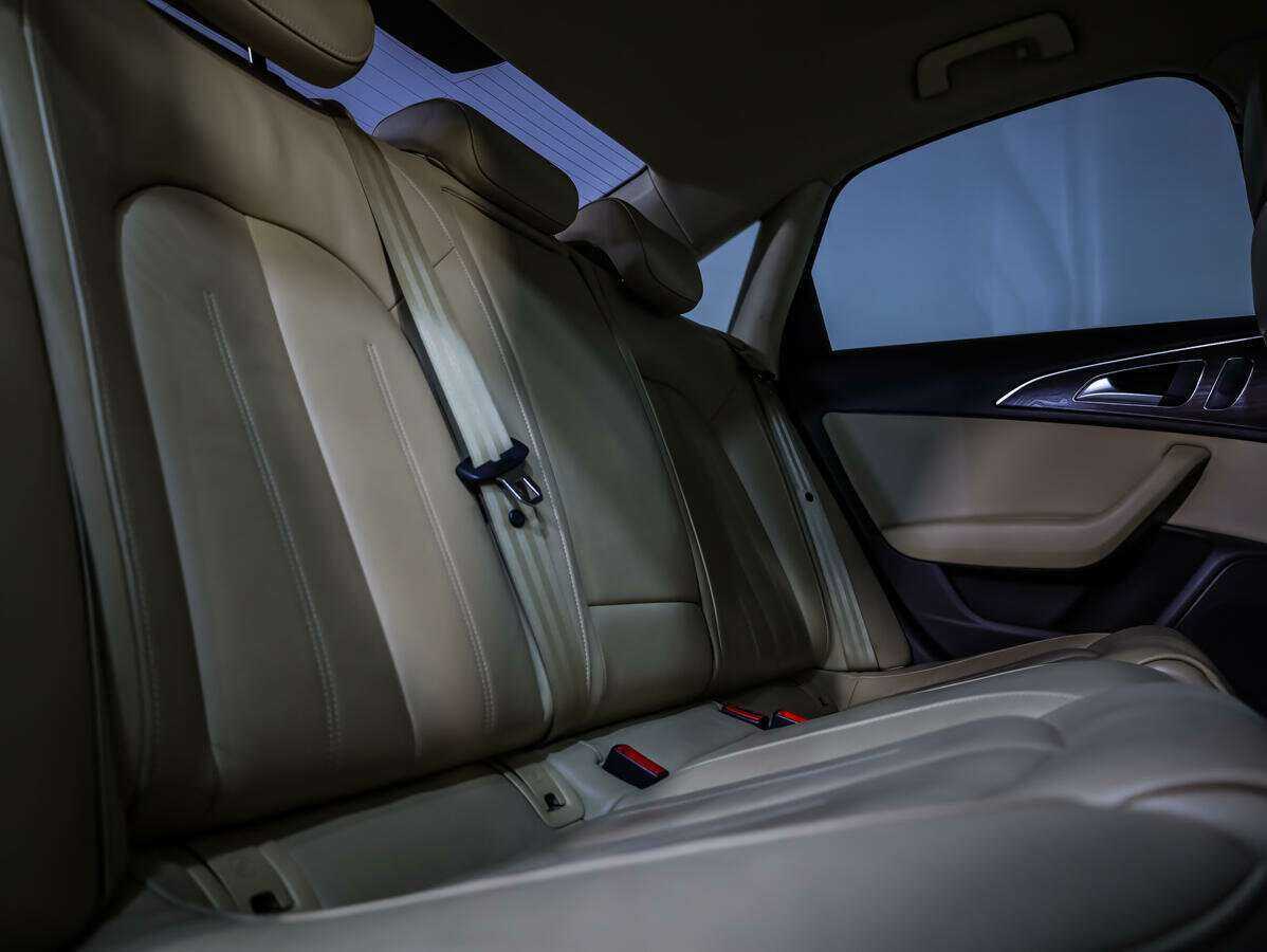 Купить Audi A6 с пробегом. Фото: #11