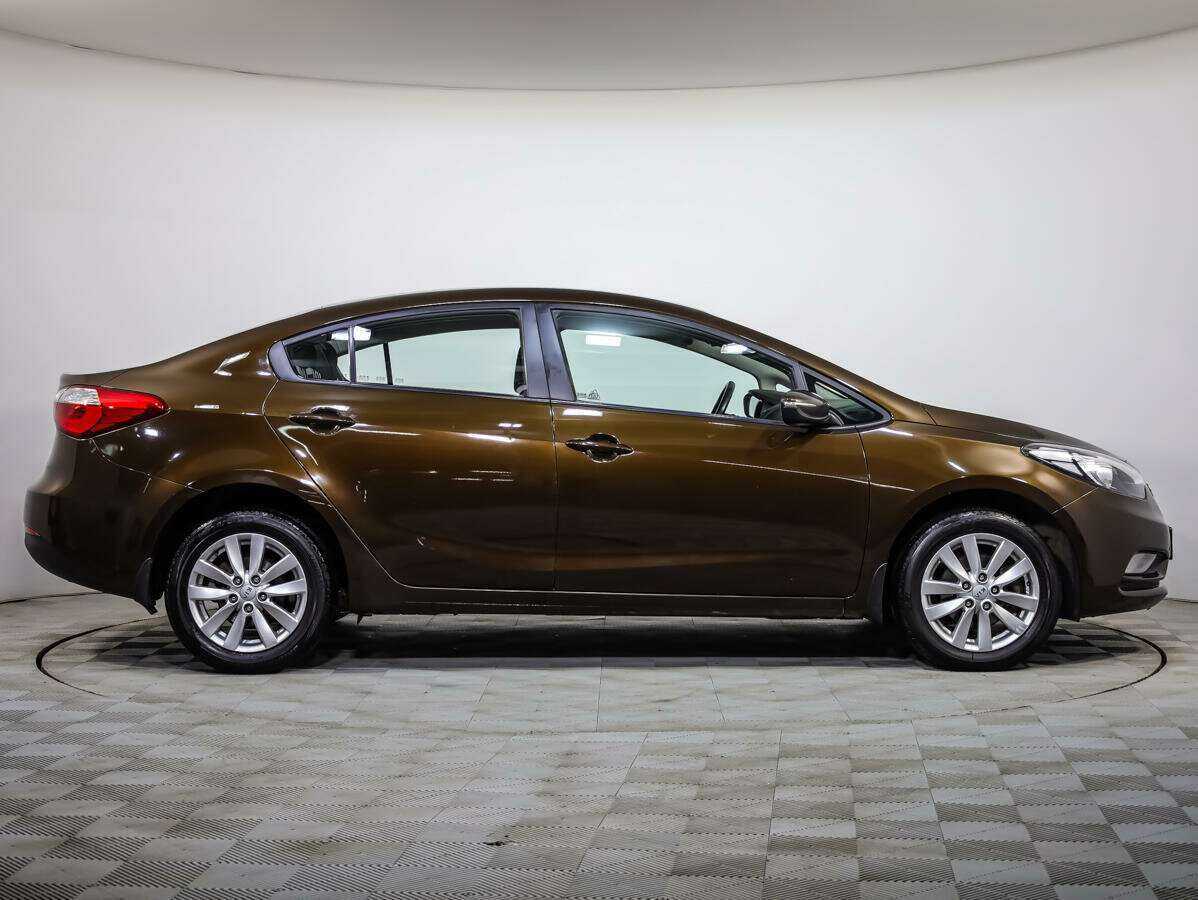 Купить Kia Cerato с пробегом. Фото: #2