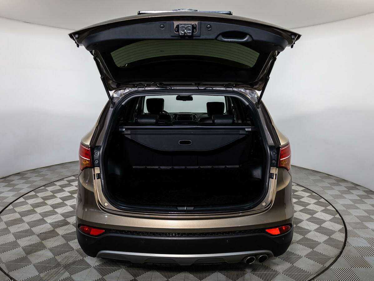 Купить Hyundai Santa Fe с пробегом. Фото: #16