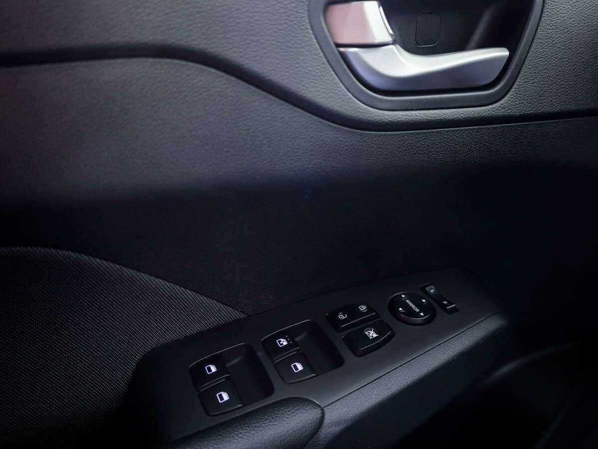 Купить Hyundai Solaris с пробегом. Фото: #15