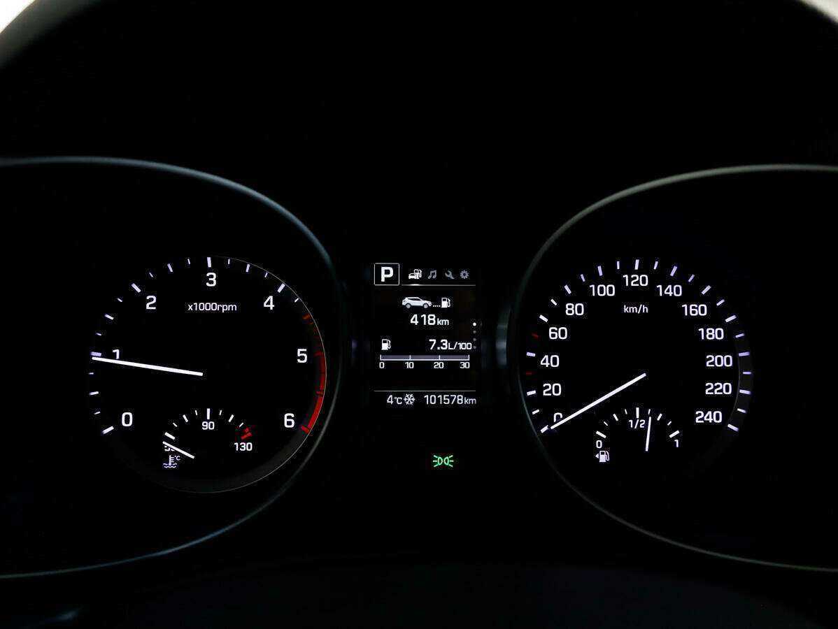 Купить Hyundai Santa Fe с пробегом. Фото: #23