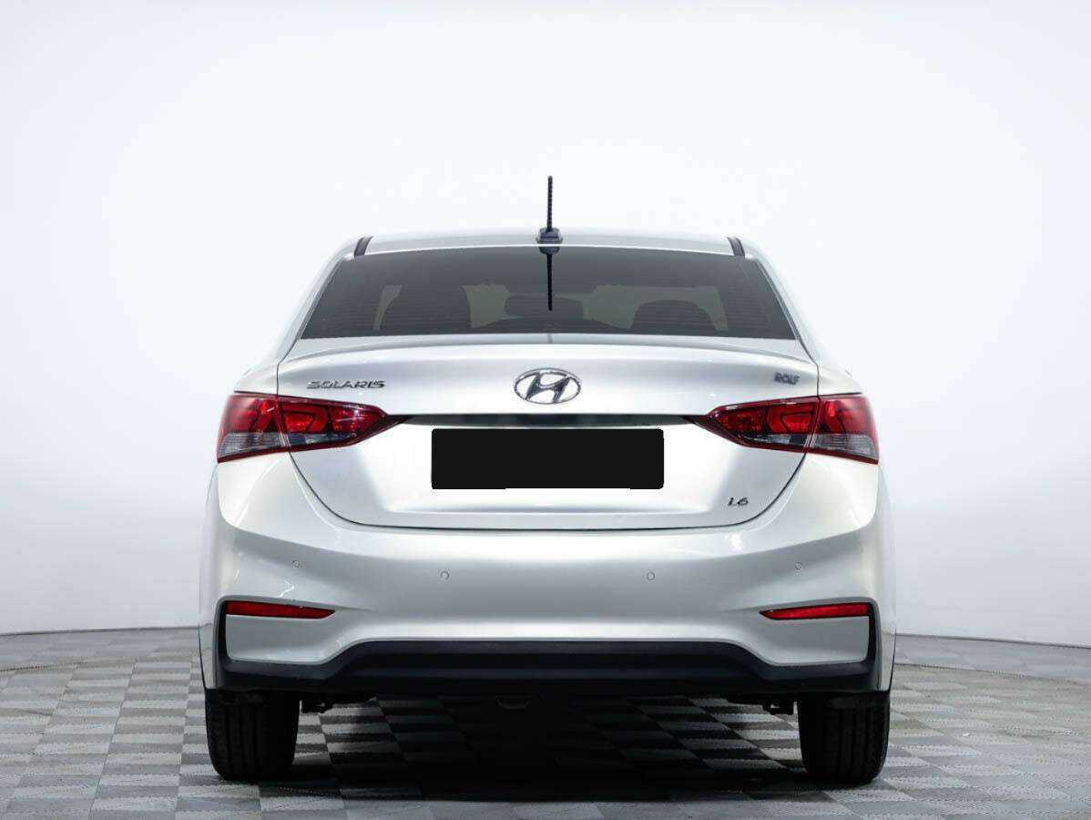 Купить Hyundai Solaris с пробегом. Фото: #4