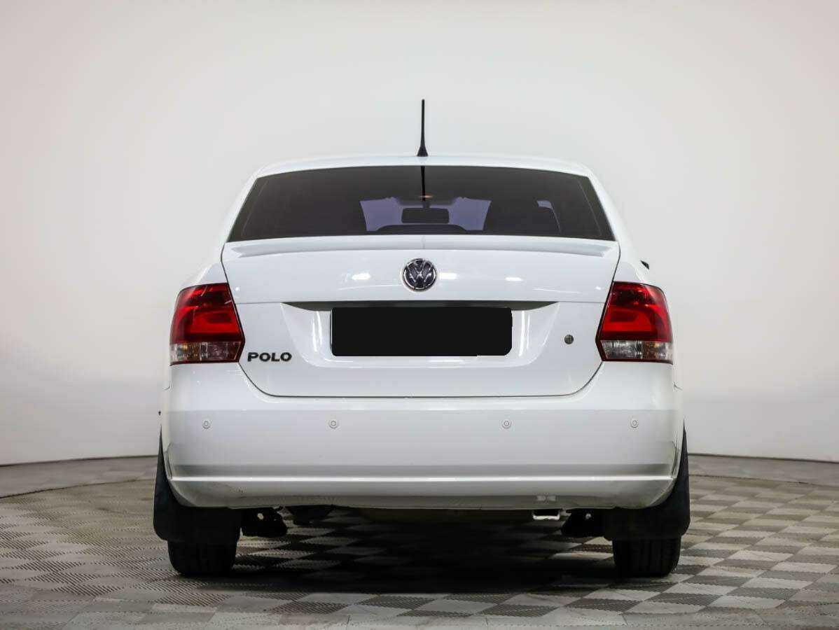 Купить Volkswagen Polo с пробегом. Фото: #4