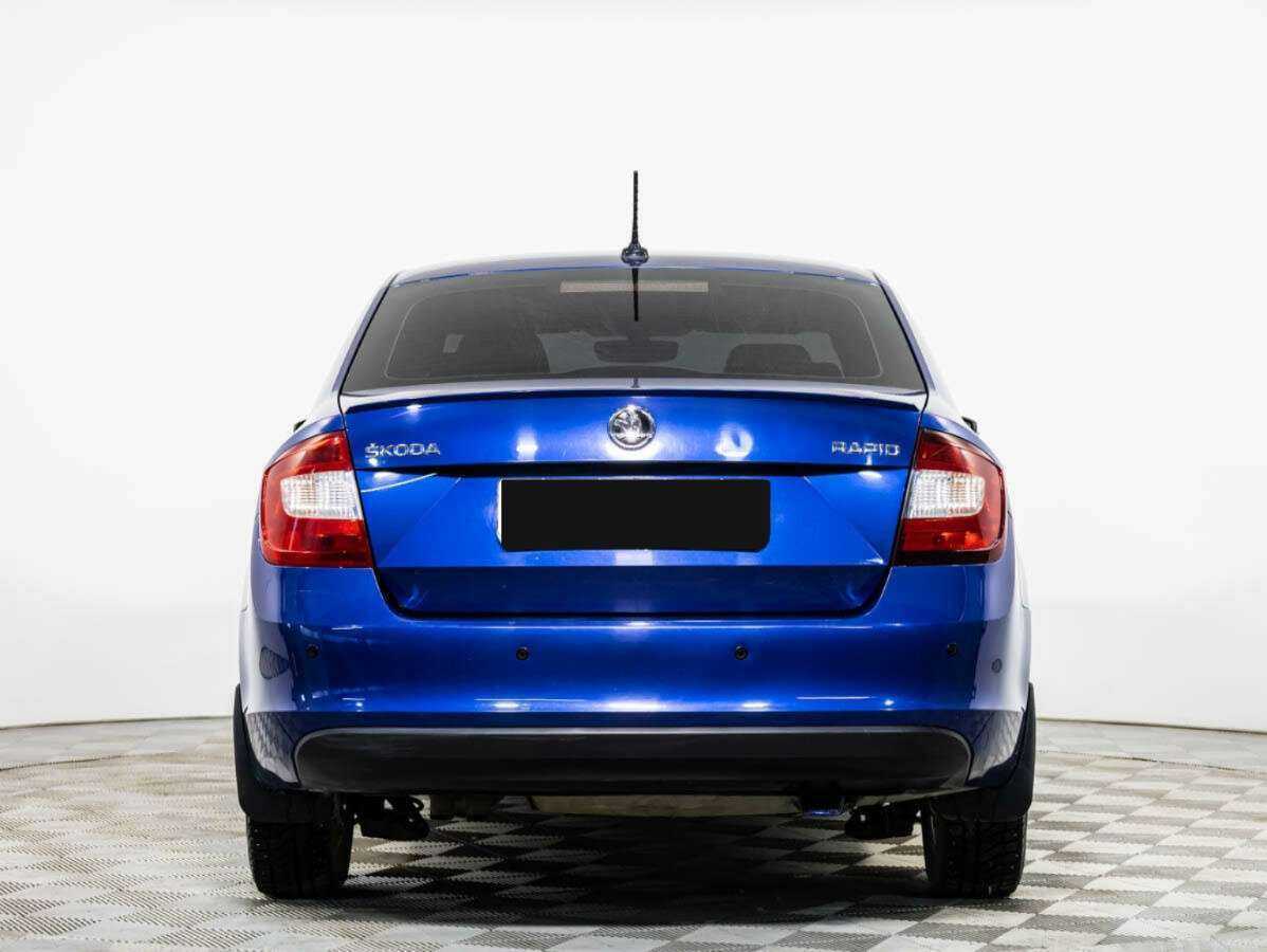 Купить Skoda Rapid с пробегом. Фото: #4