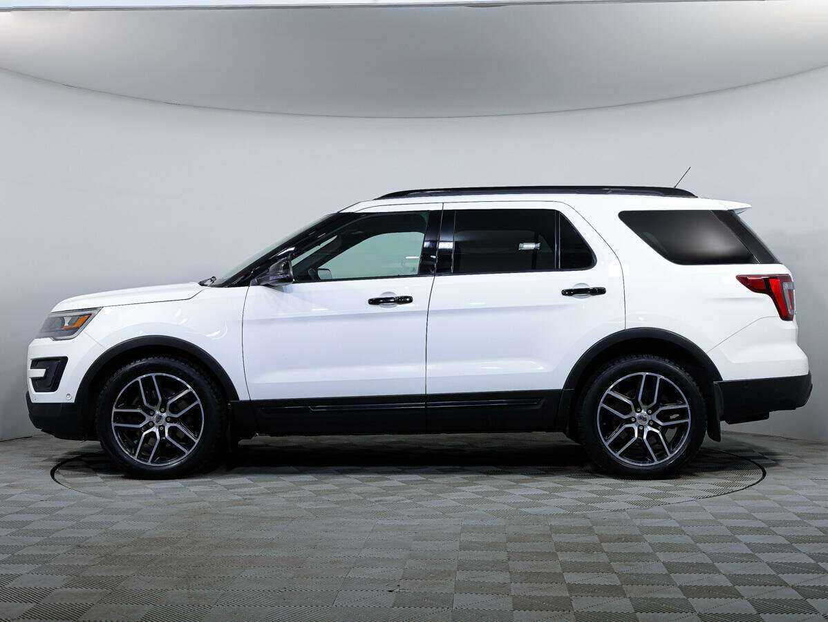 Купить Ford Explorer с пробегом. Фото: #7