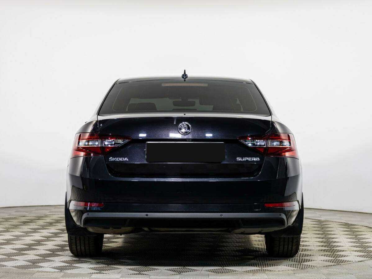 Купить Skoda Superb с пробегом. Фото: #4