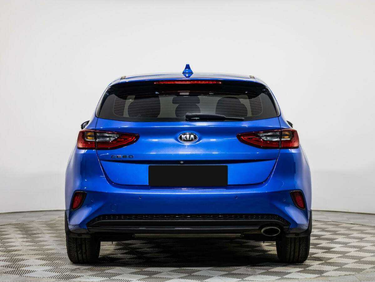 Купить Kia Ceed с пробегом. Фото: #4