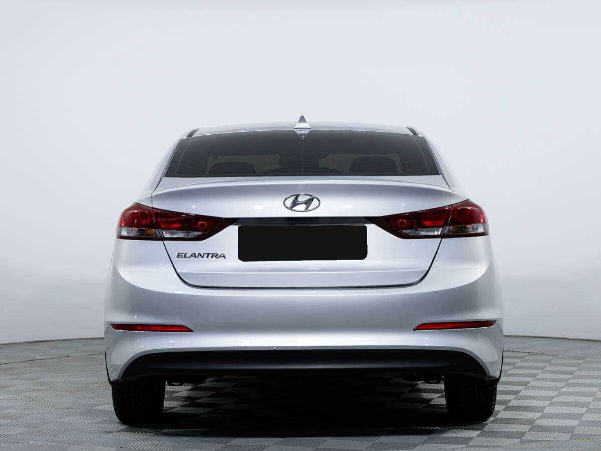 Купить Hyundai Elantra с пробегом. Фото: #4