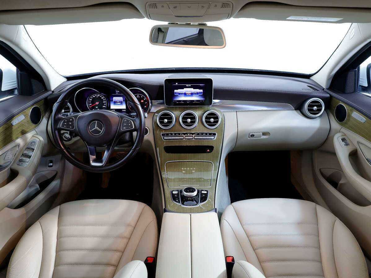 Купить Mercedes-Benz C-Класс с пробегом. Фото: #9