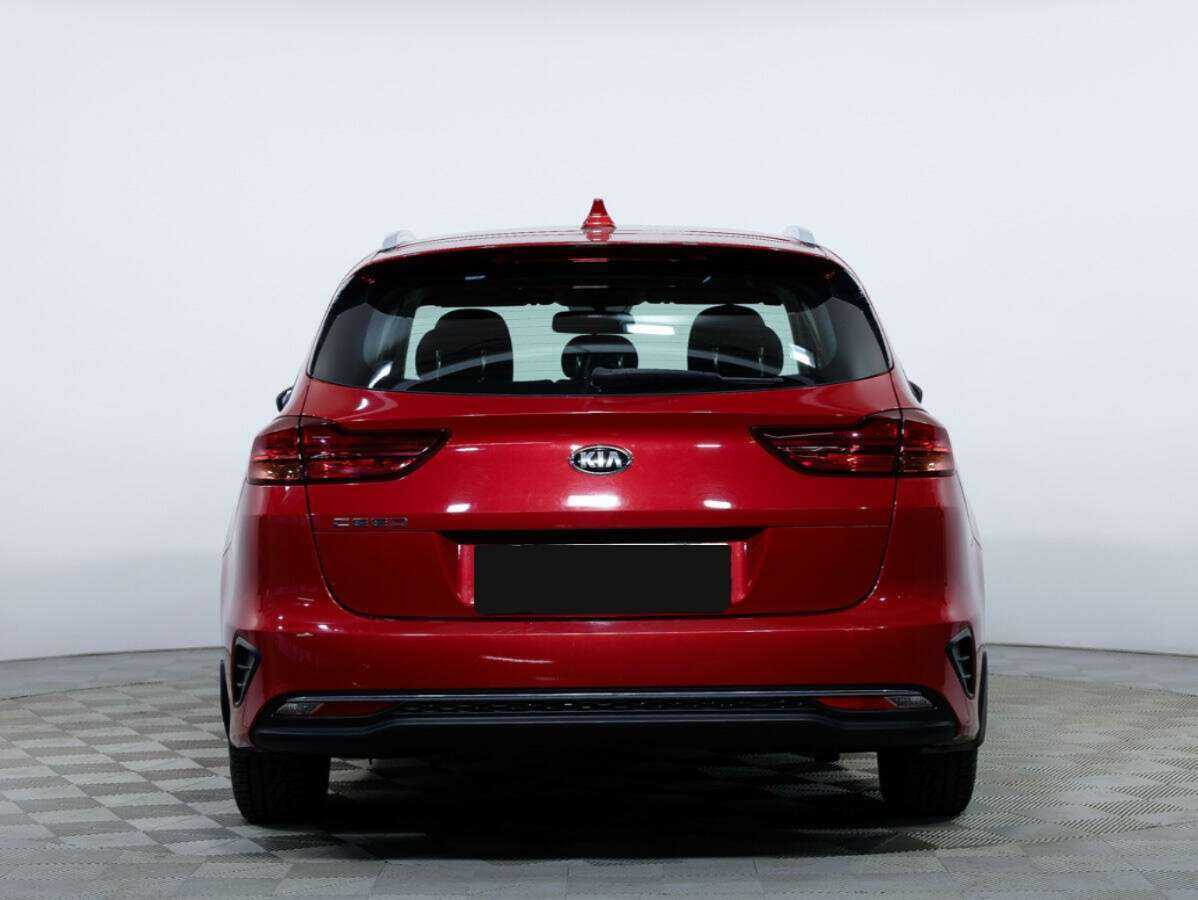 Купить Kia Ceed с пробегом. Фото: #4