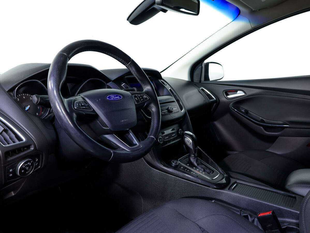 Купить Ford Focus с пробегом. Фото: #9