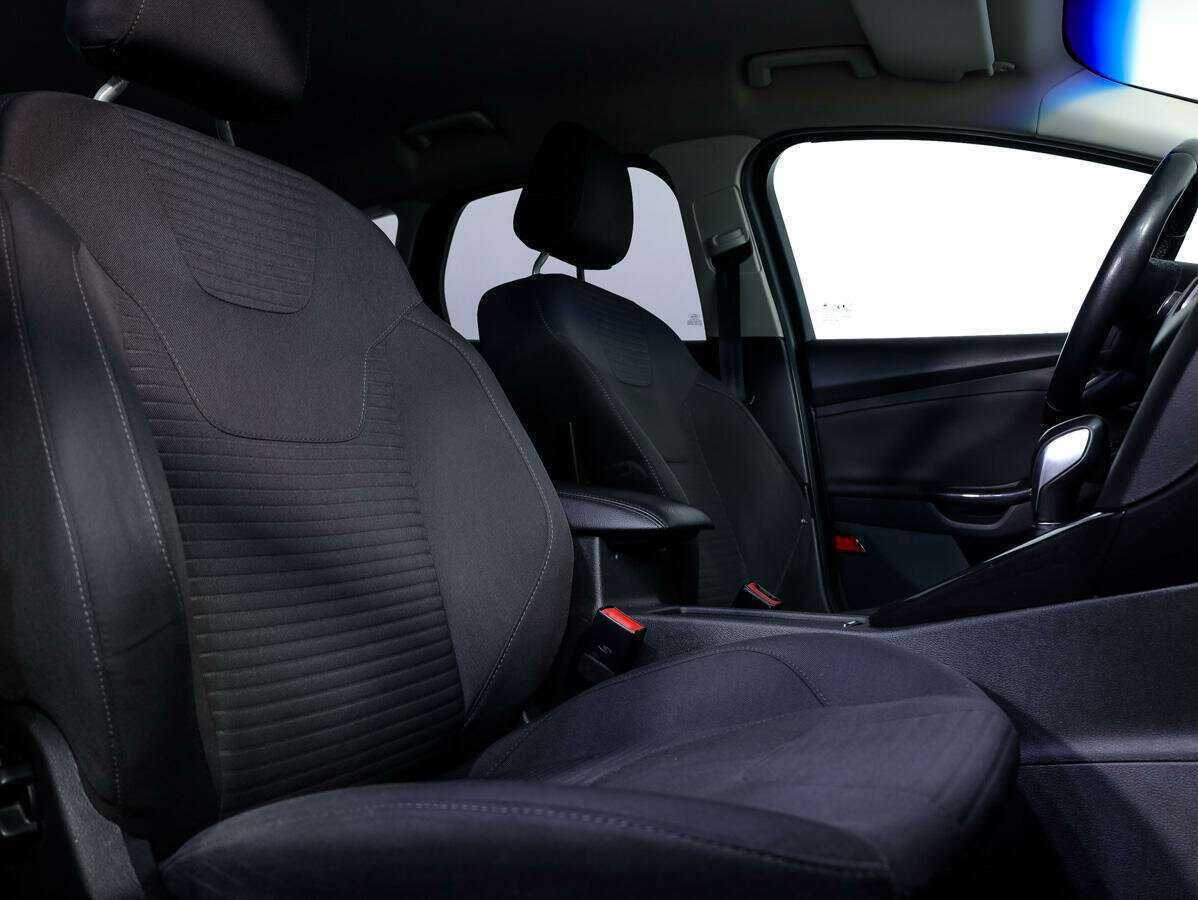 Купить Ford Focus с пробегом. Фото: #10