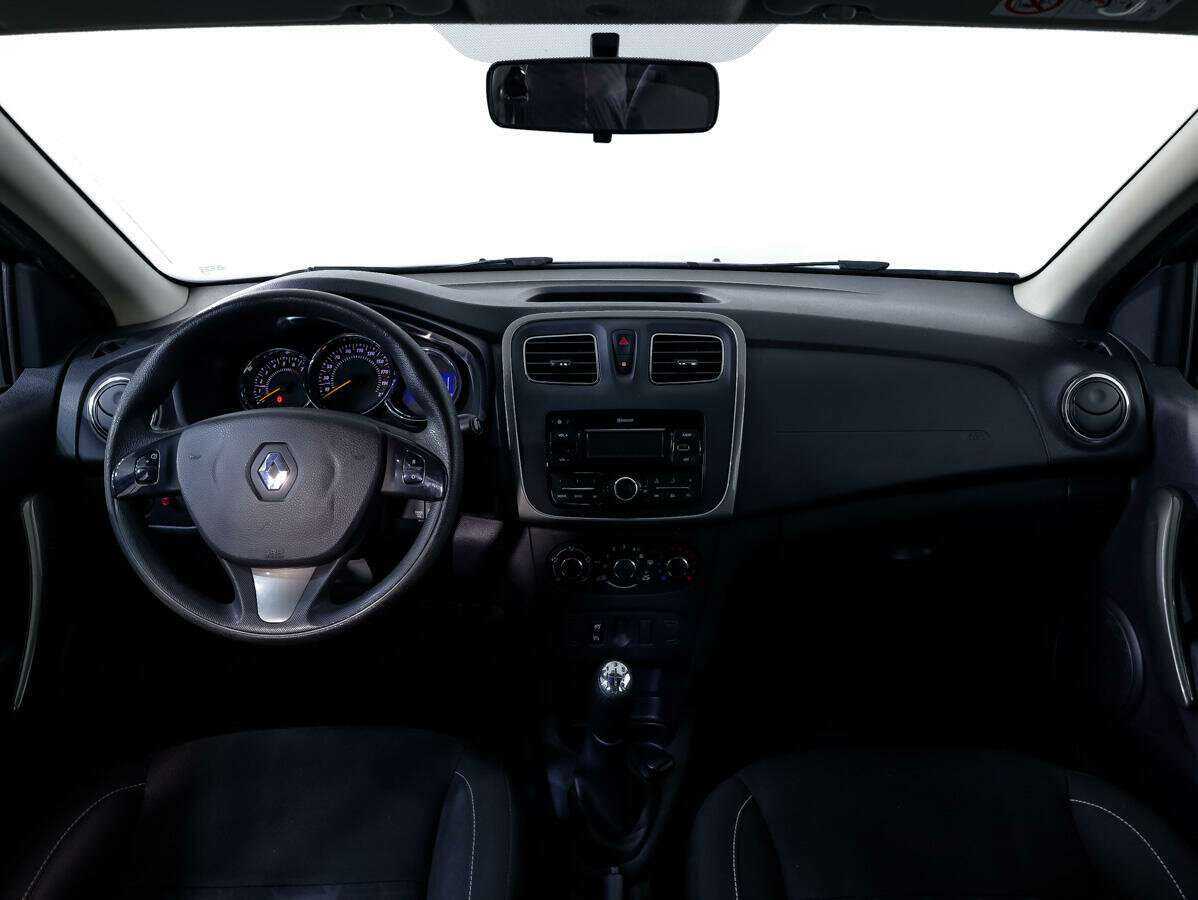 Купить Renault Sandero с пробегом. Фото: #9
