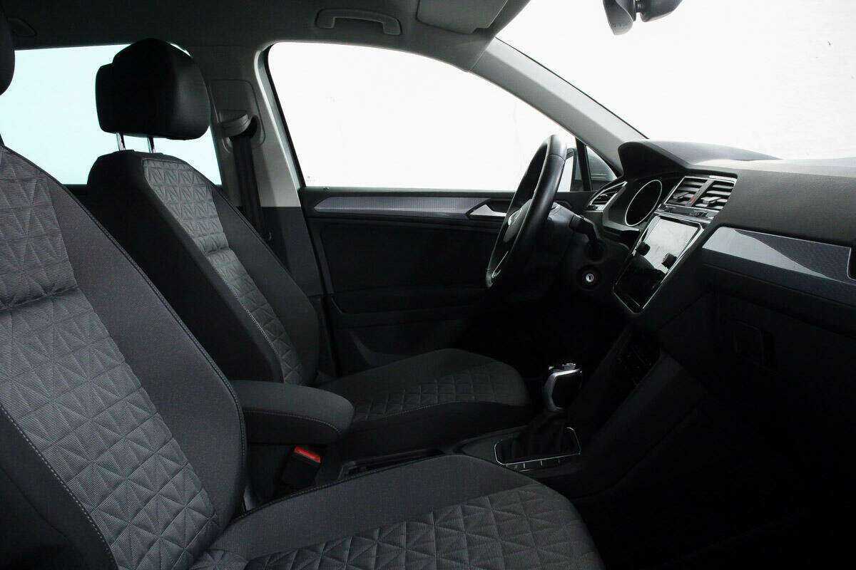 Купить Volkswagen Tiguan с пробегом. Фото: #7