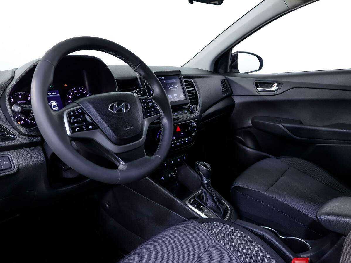 Купить Hyundai Solaris с пробегом. Фото: #9