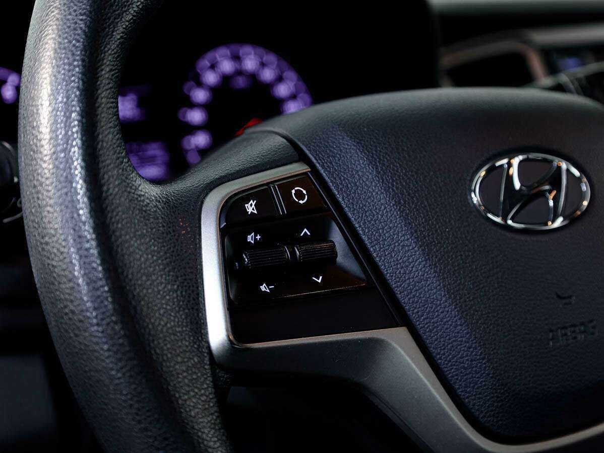 Купить Hyundai Solaris с пробегом. Фото: #15