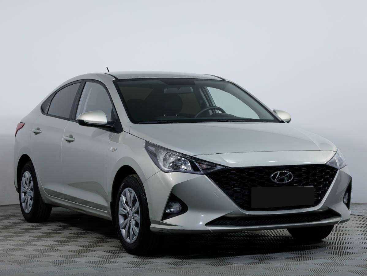 Купить Hyundai Solaris с пробегом. Фото: #1