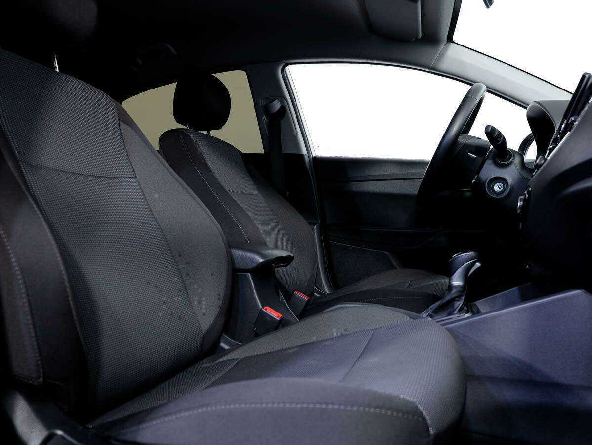 Купить Hyundai Solaris с пробегом. Фото: #10