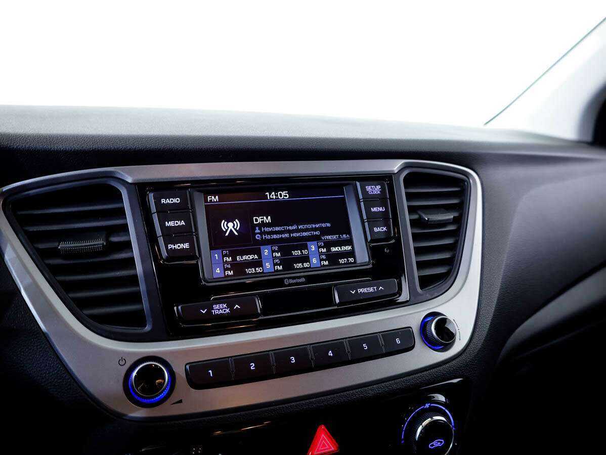 Купить Hyundai Solaris с пробегом. Фото: #14