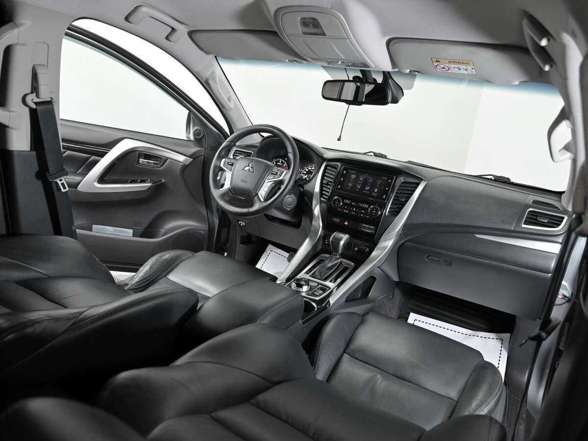 Купить Mitsubishi Pajero Sport с пробегом. Фото: #4
