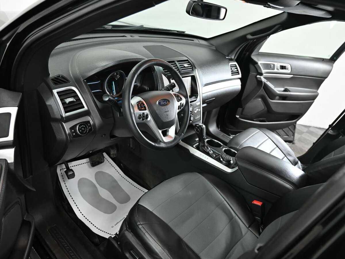 Купить Ford Explorer с пробегом. Фото: #7