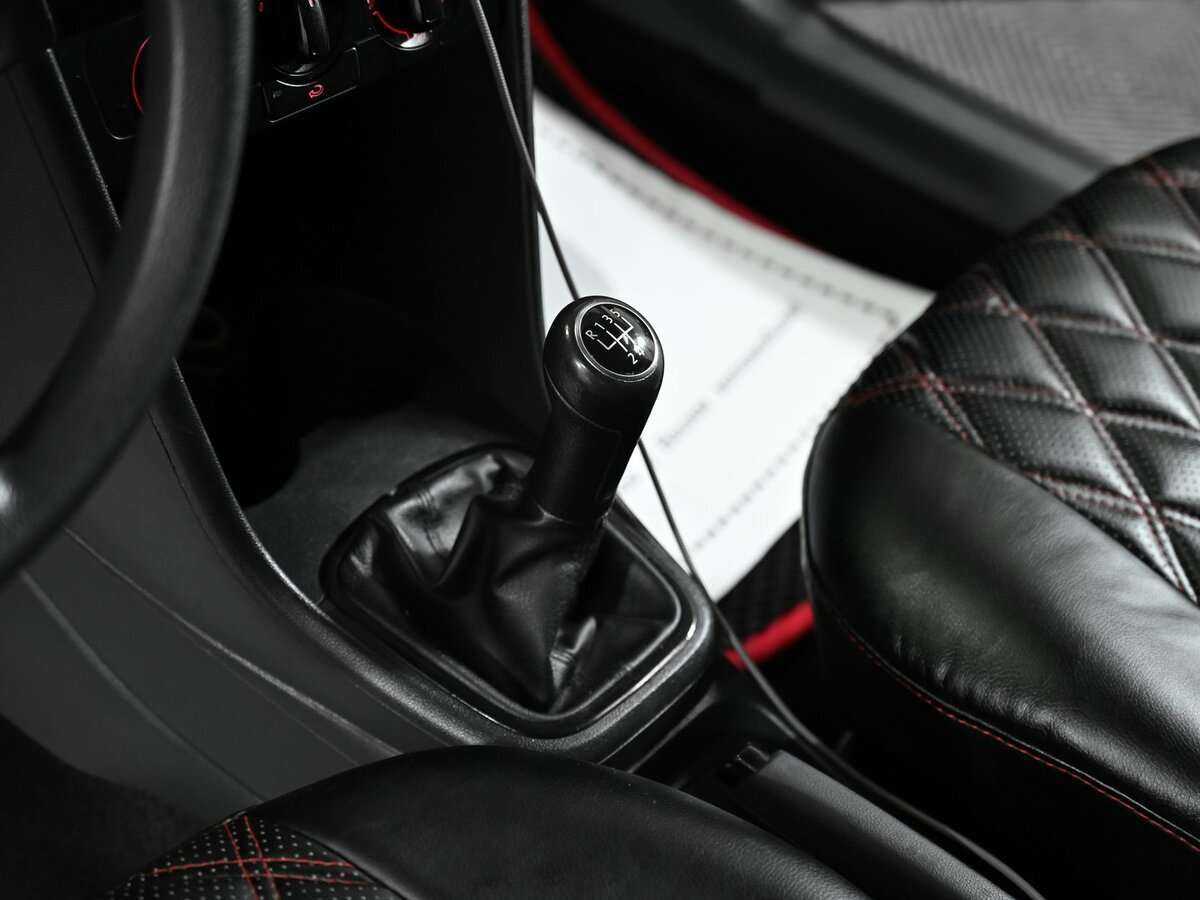 Купить Volkswagen Polo с пробегом. Фото: #8