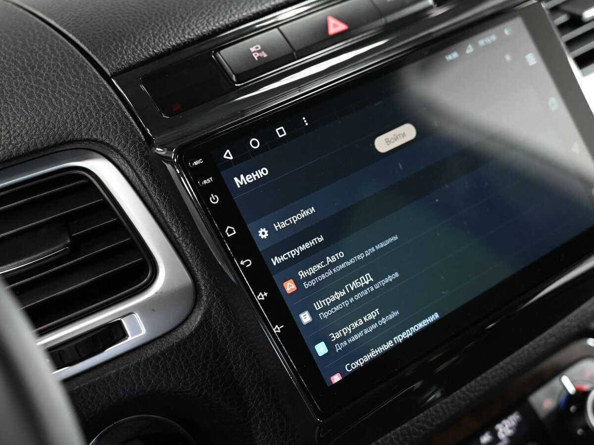 Купить Volkswagen Touareg с пробегом. Фото: #9