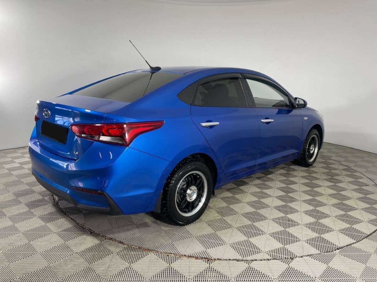 Купить Hyundai Solaris с пробегом. Фото: #3