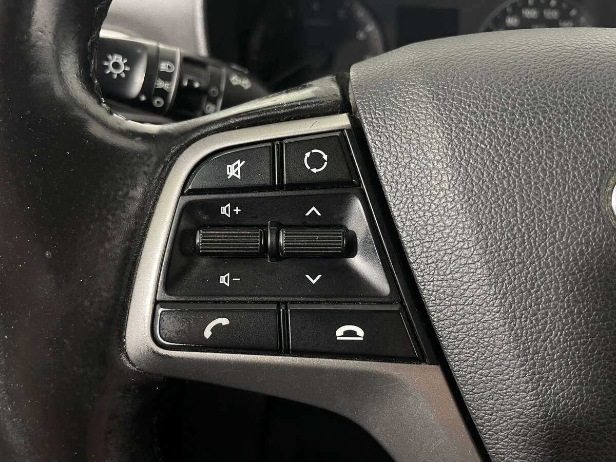 Купить Hyundai Solaris с пробегом. Фото: #15