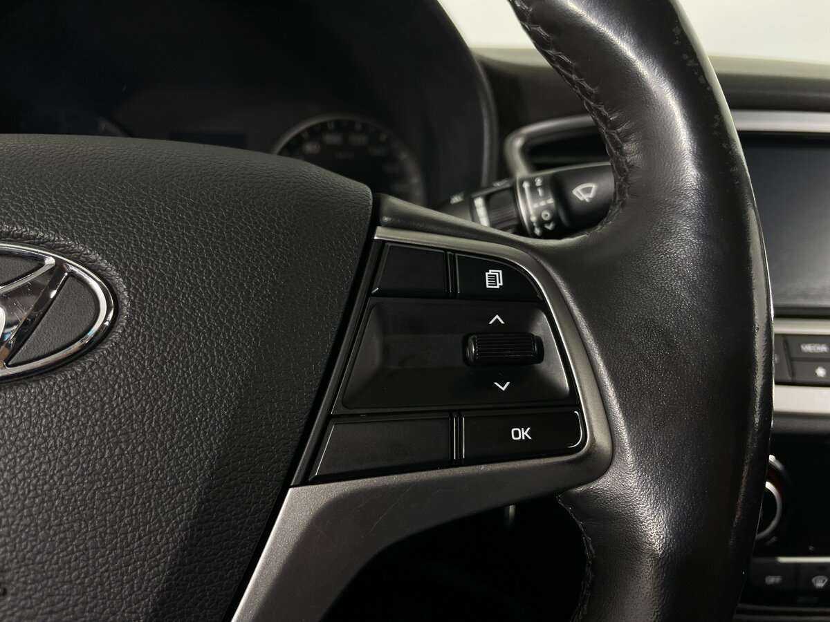 Купить Hyundai Solaris с пробегом. Фото: #13