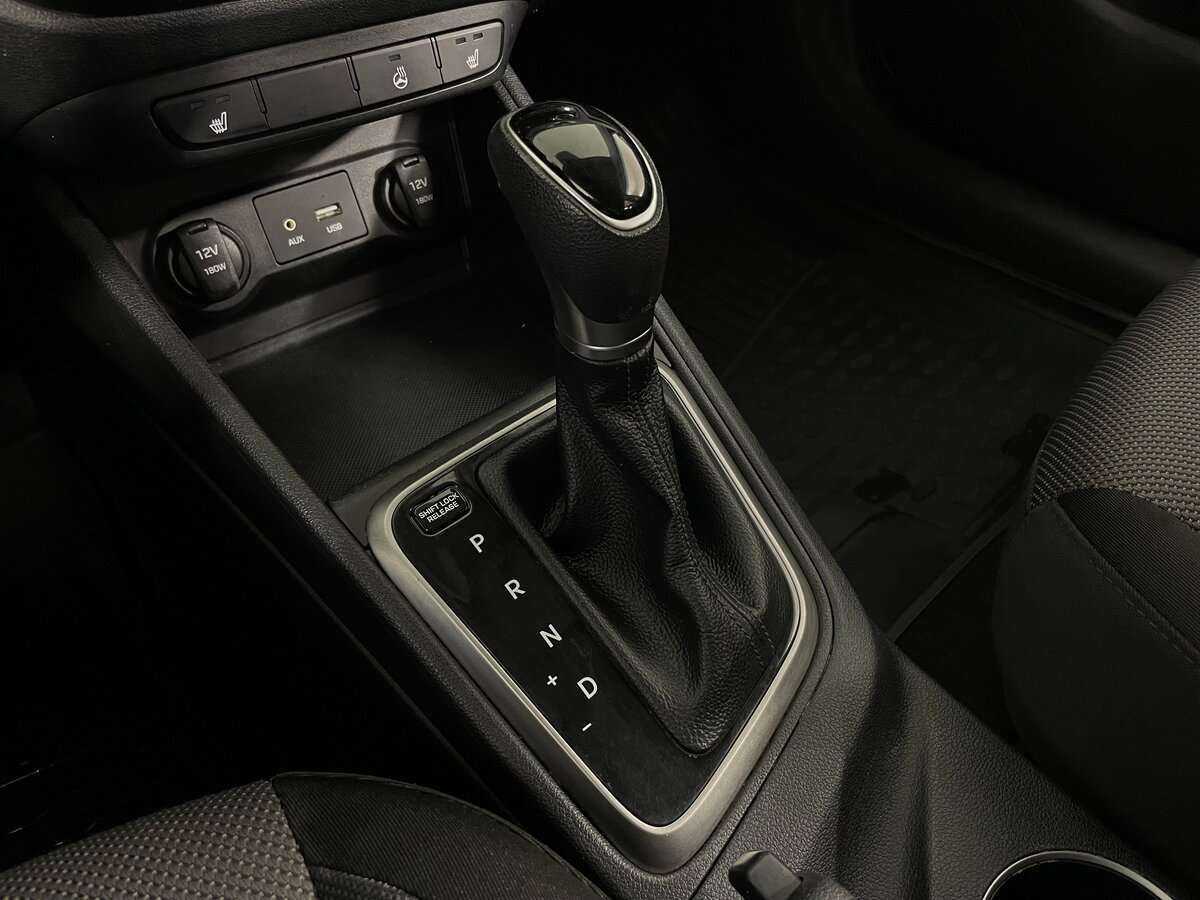 Купить Hyundai Solaris с пробегом. Фото: #14