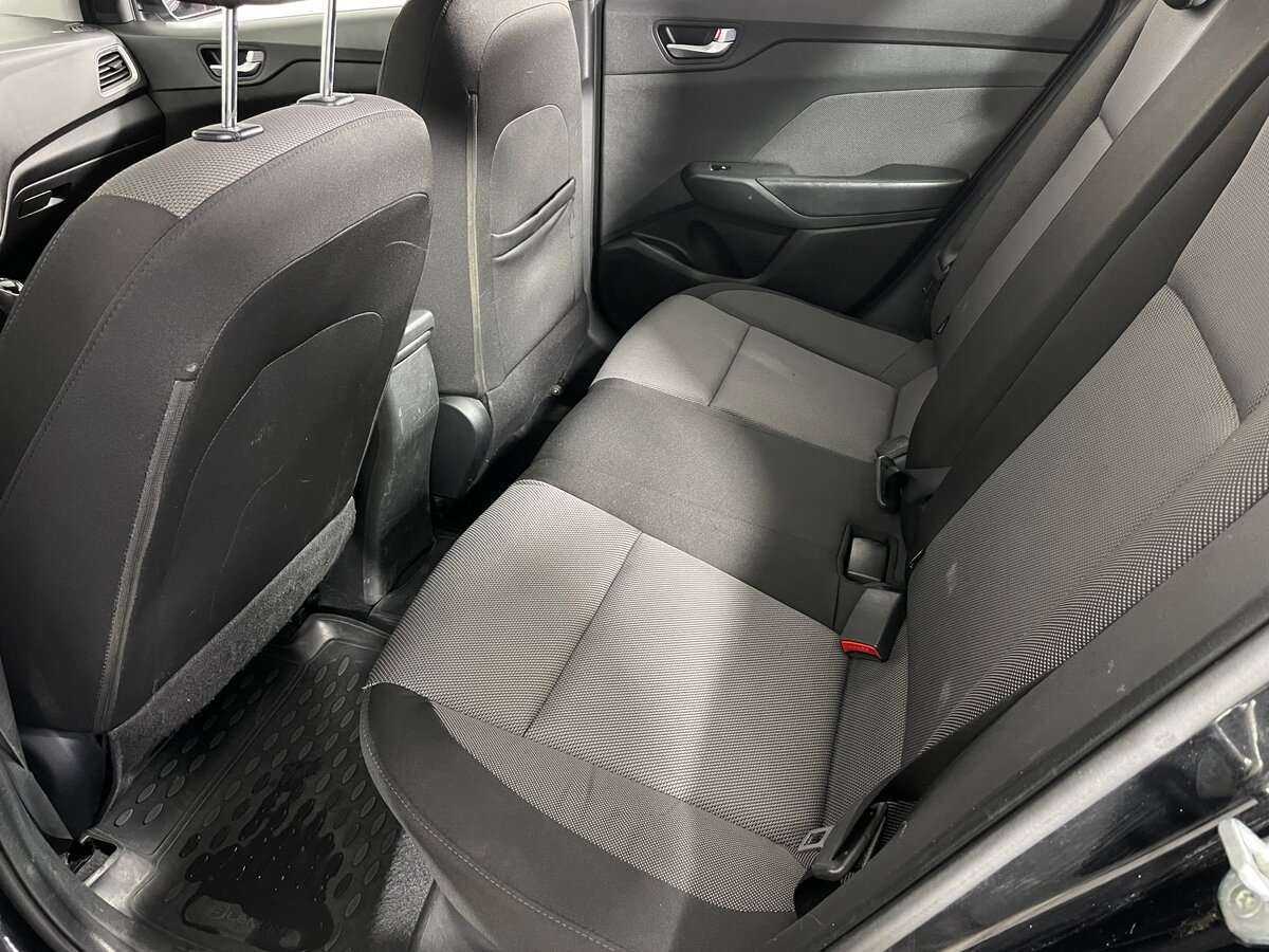 Купить Hyundai Solaris с пробегом. Фото: #18