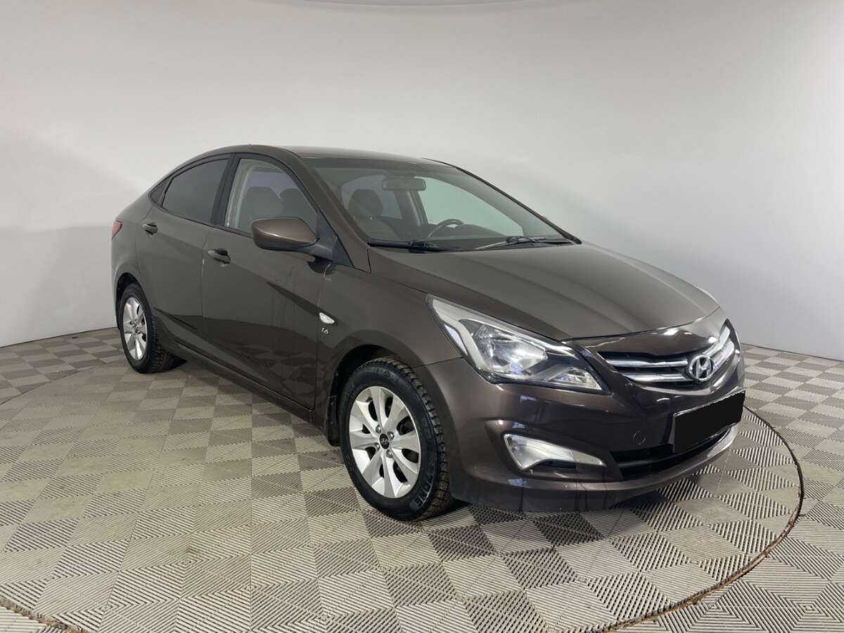 Купить Hyundai Solaris с пробегом. Фото: #2