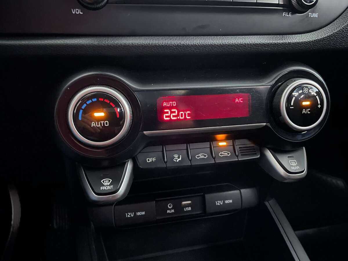 Купить Kia Rio с пробегом. Фото: #13