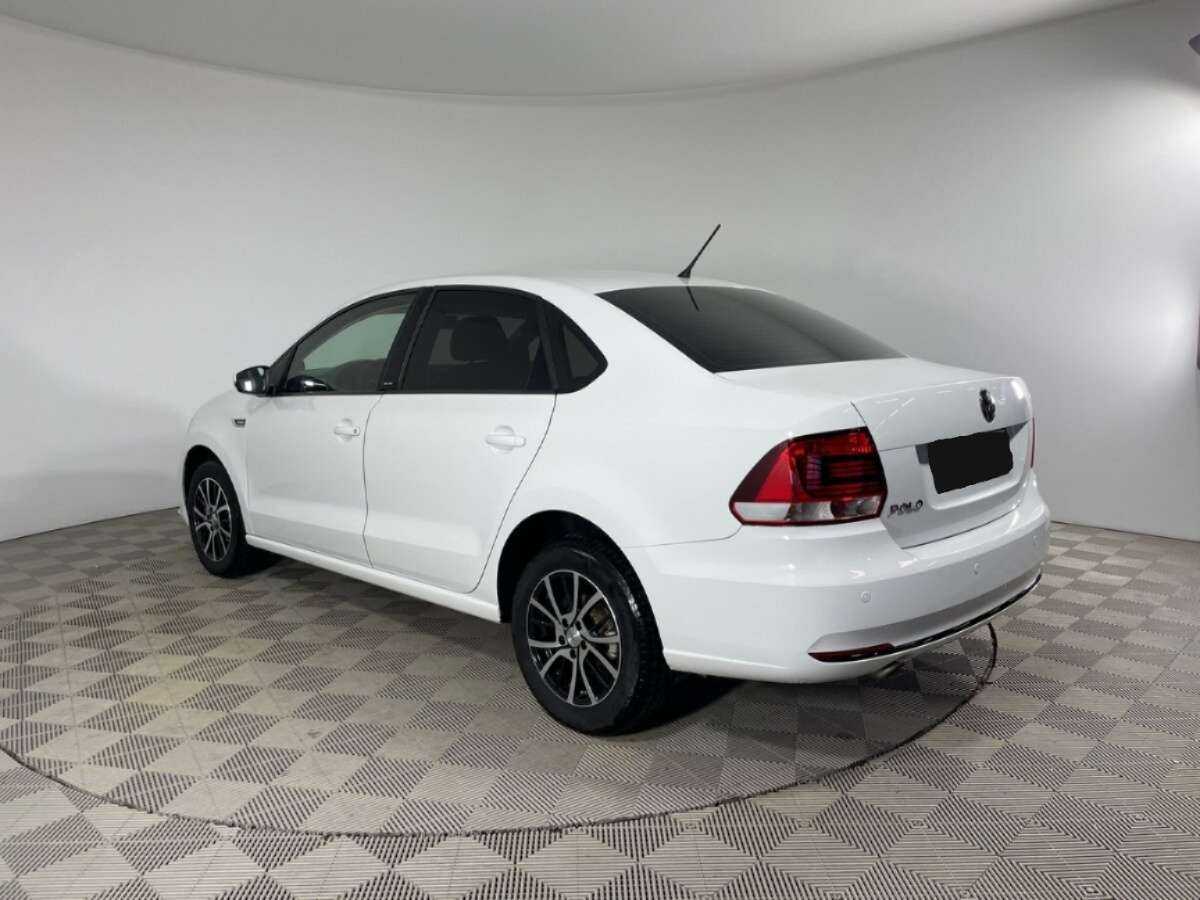 Купить Volkswagen Polo с пробегом. Фото: #5