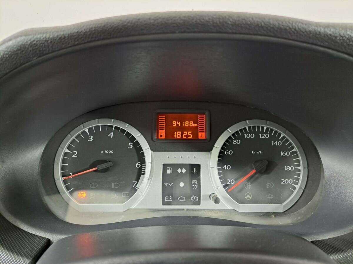 Купить Lada (ВАЗ) Largus с пробегом. Фото: #10