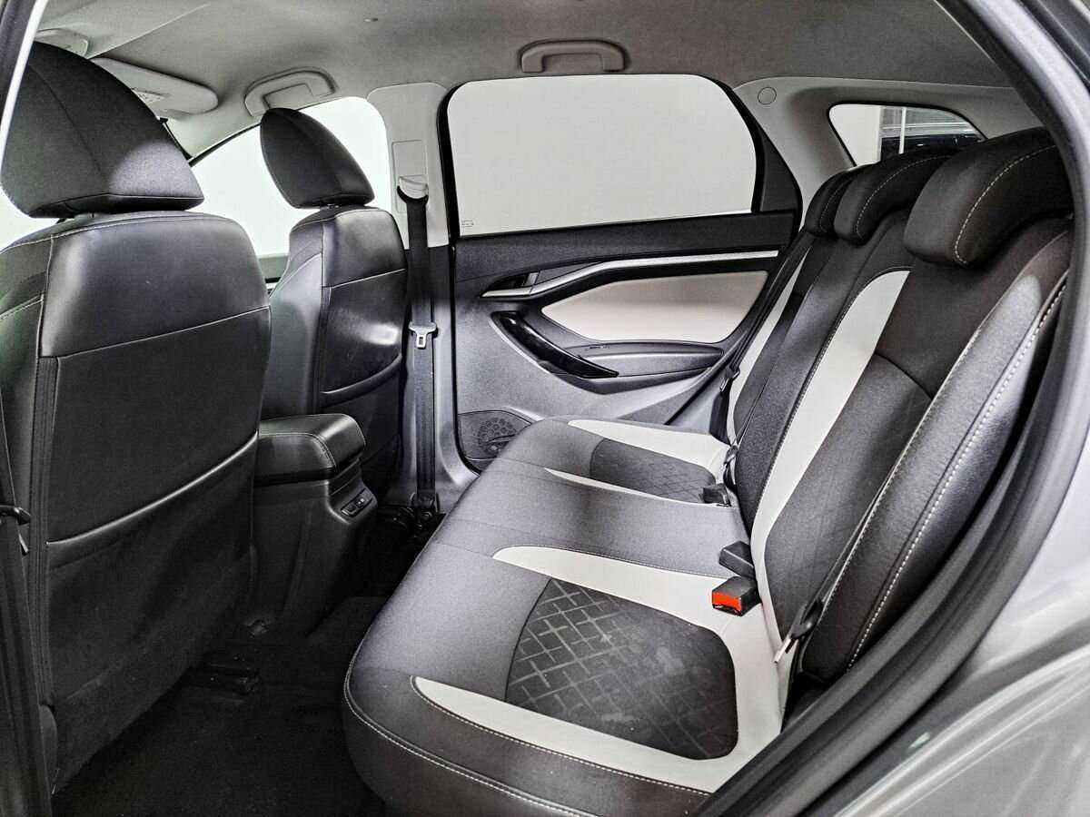 Купить Lada (ВАЗ) Vesta с пробегом. Фото: #9