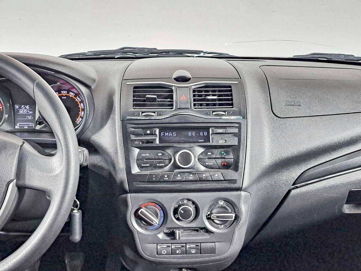 Купить Lada (ВАЗ) Granta с пробегом. Фото: #12