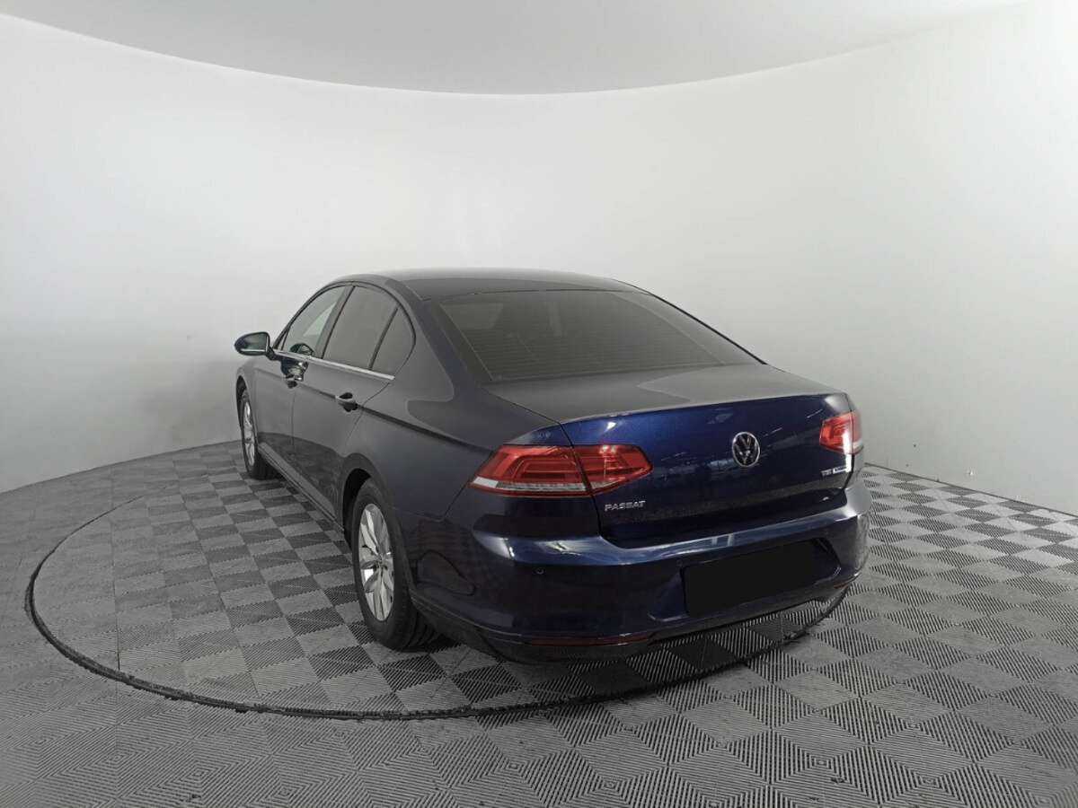 Купить Volkswagen Passat с пробегом. Фото: #6