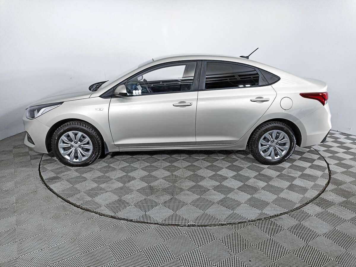 Купить Hyundai Solaris с пробегом. Фото: #7