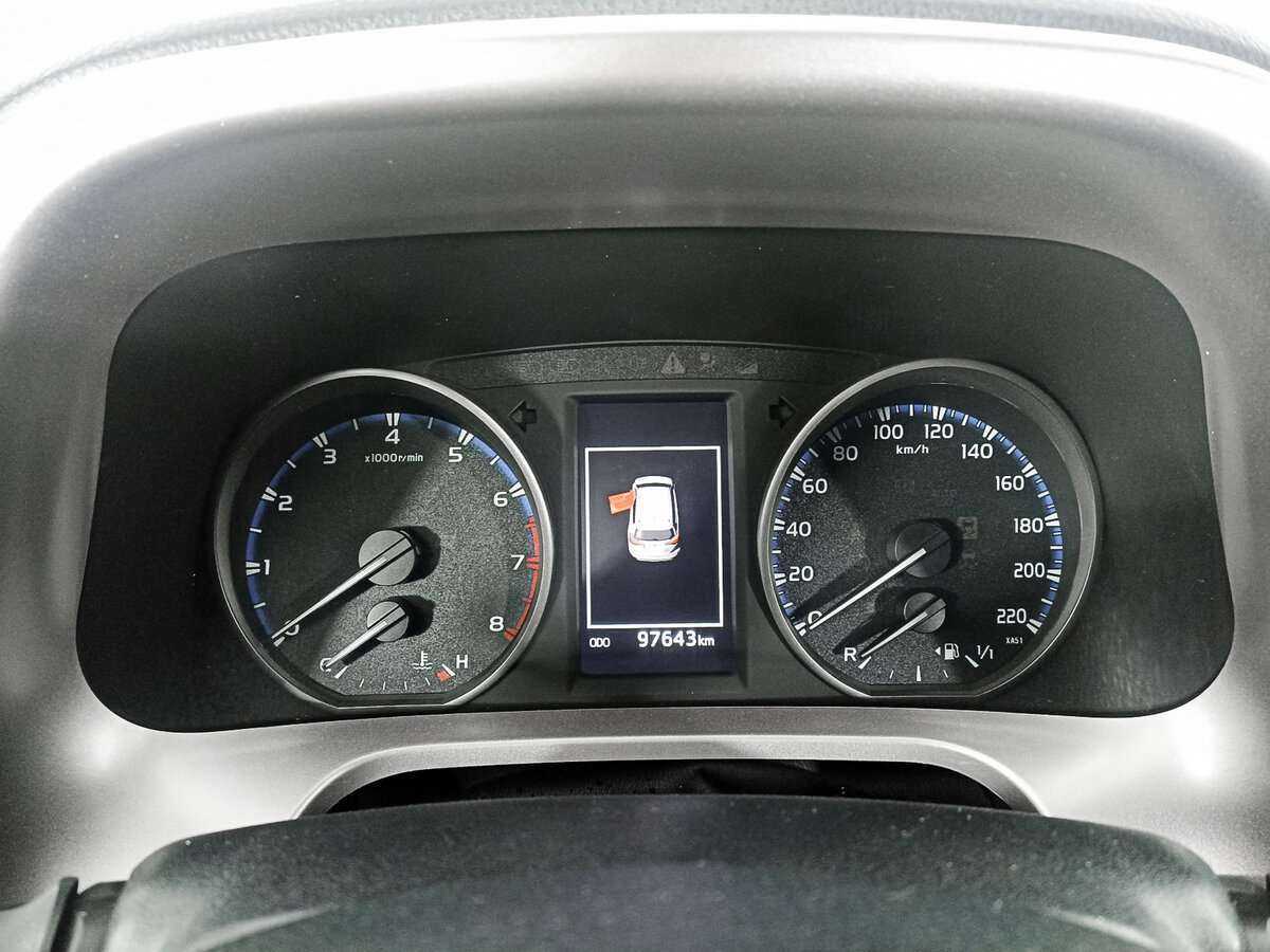 Купить Toyota RAV4 с пробегом. Фото: #10