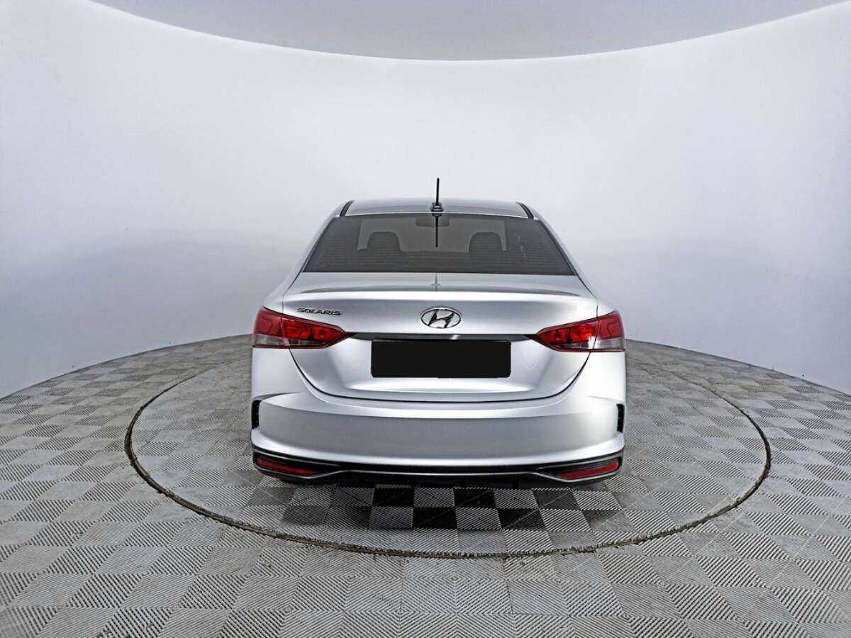 Купить Hyundai Solaris с пробегом. Фото: #5