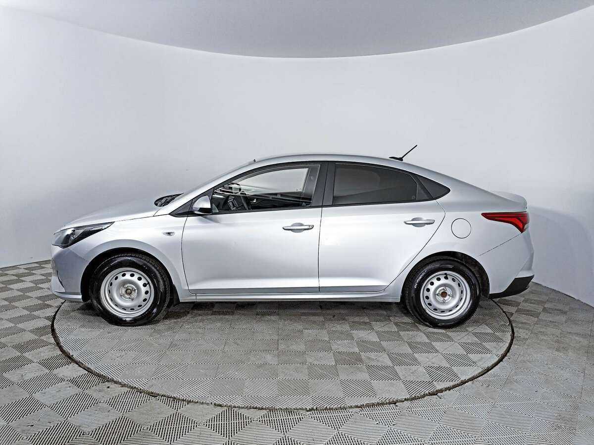Купить Hyundai Solaris с пробегом. Фото: #7
