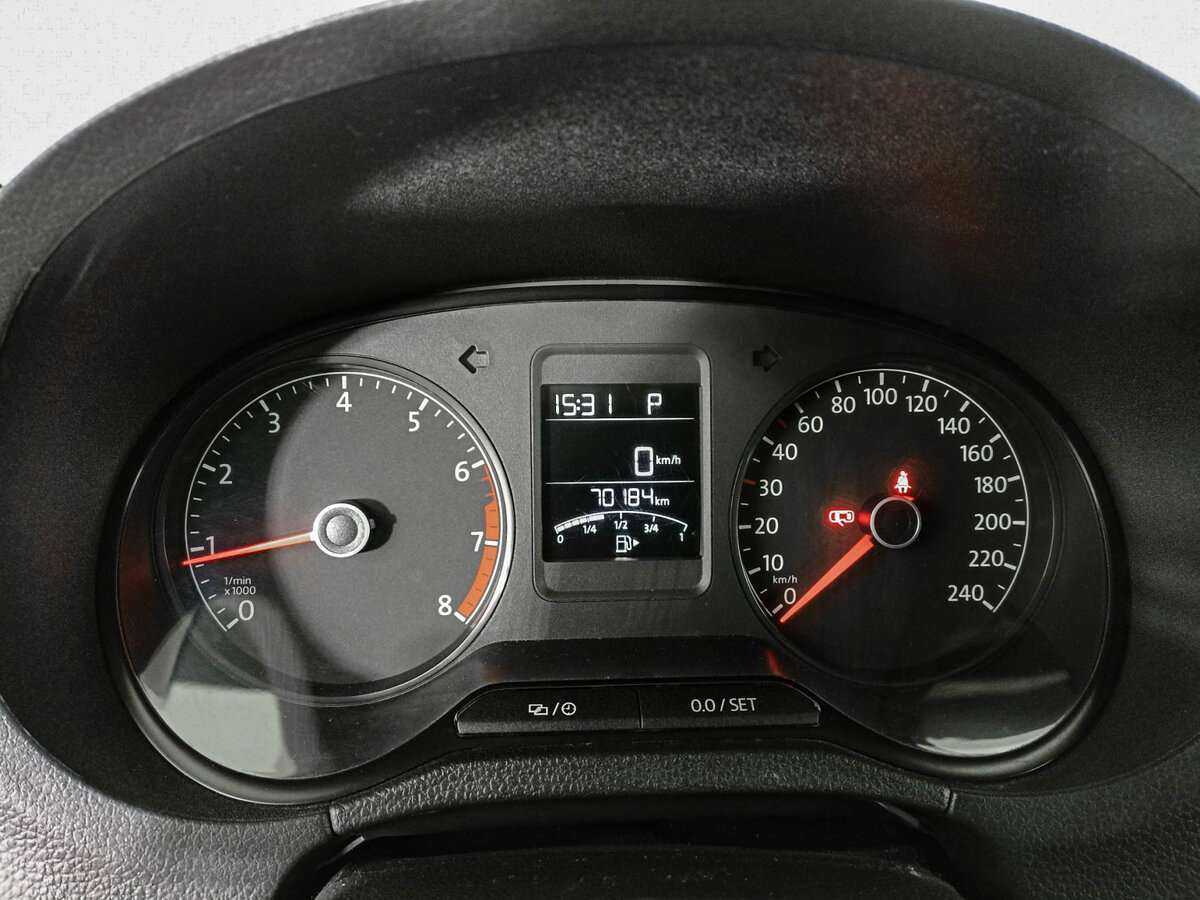 Купить Volkswagen Polo с пробегом. Фото: #10